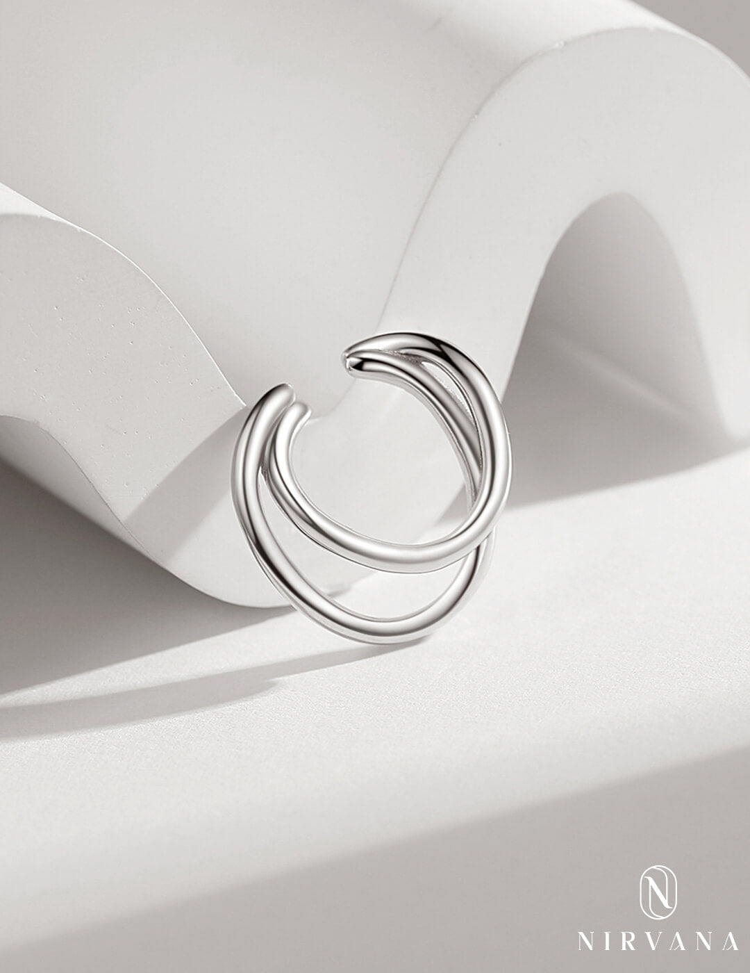 Ear Cuff plateado llamativo (individual)