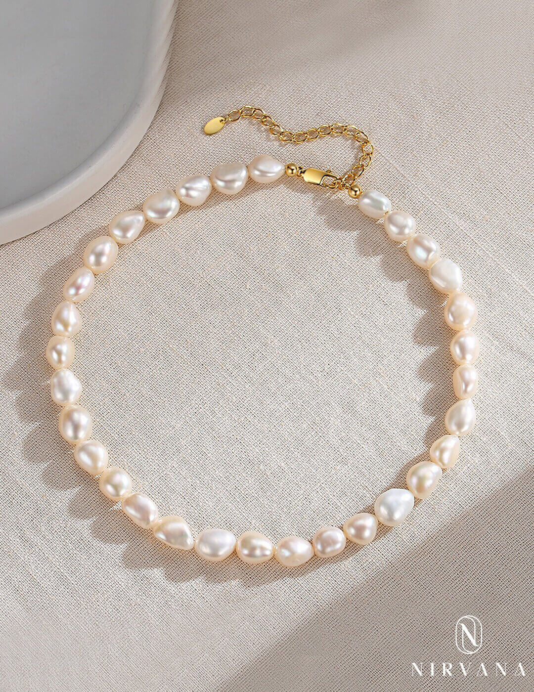 Elegant Classic Baroque Pearl Necklace