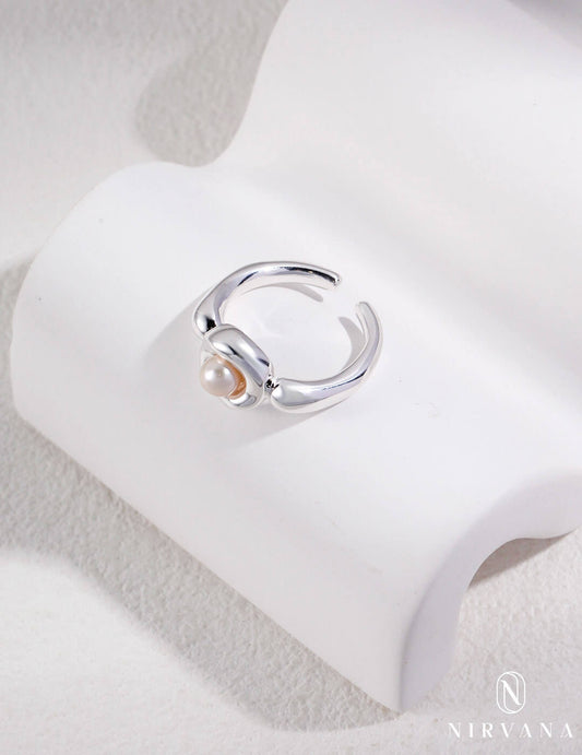 Minimalist Natural Pearl Ring